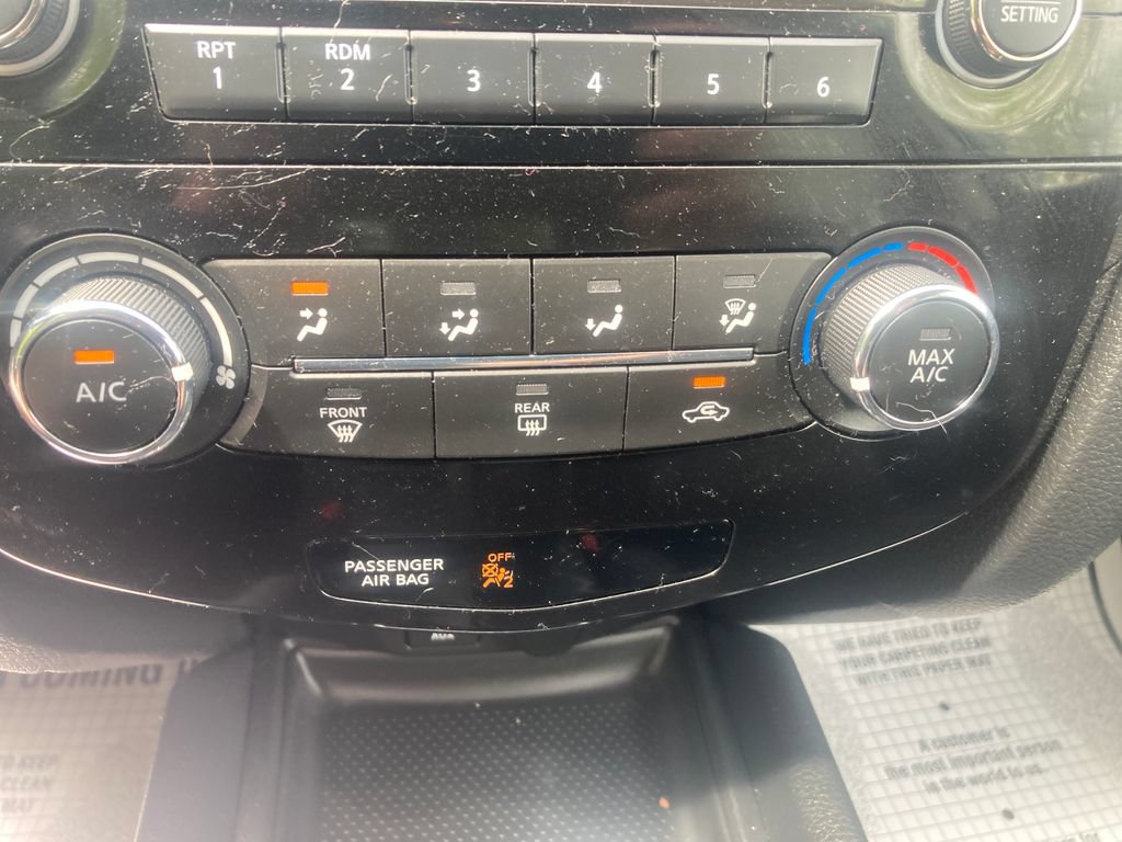 Used 2017 Nissan Rogue S w/ S Appearance Package AWD/4WD image 25