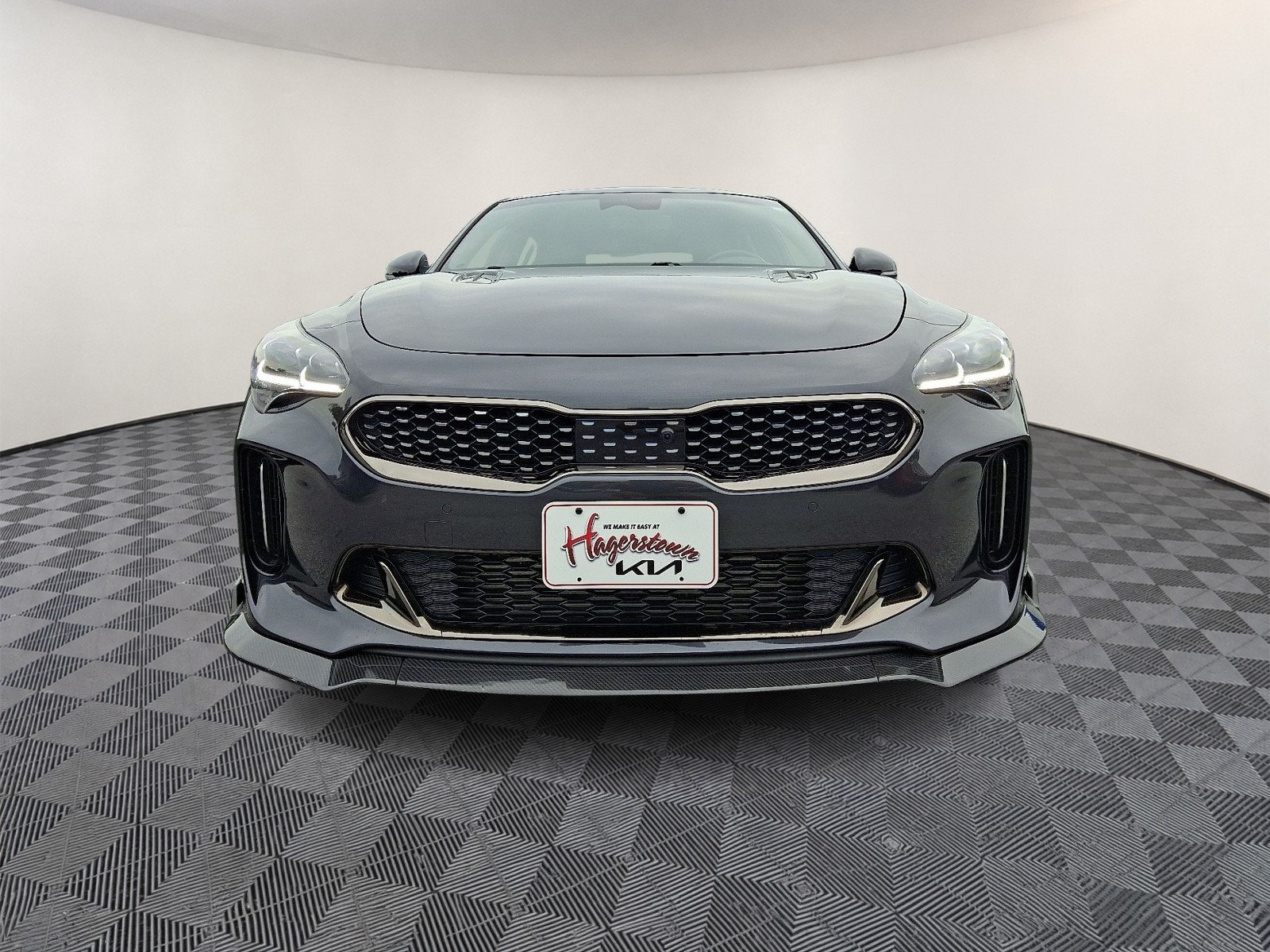 Certified 2023 Kia Stinger GT2 AWD/4WD image 2
