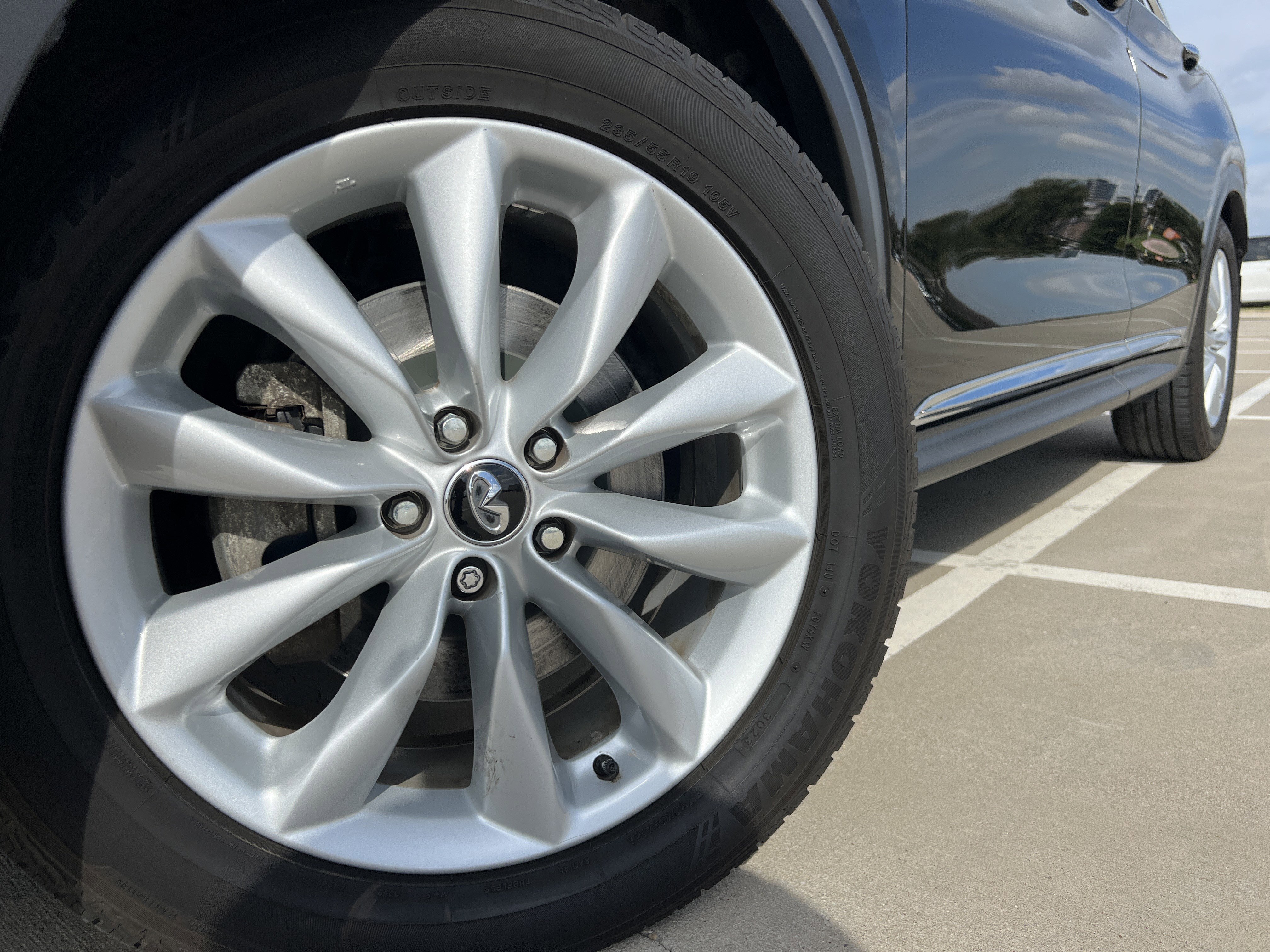 Used 2019 INFINITI QX50 Essential w/ Premium Heat Package image 13