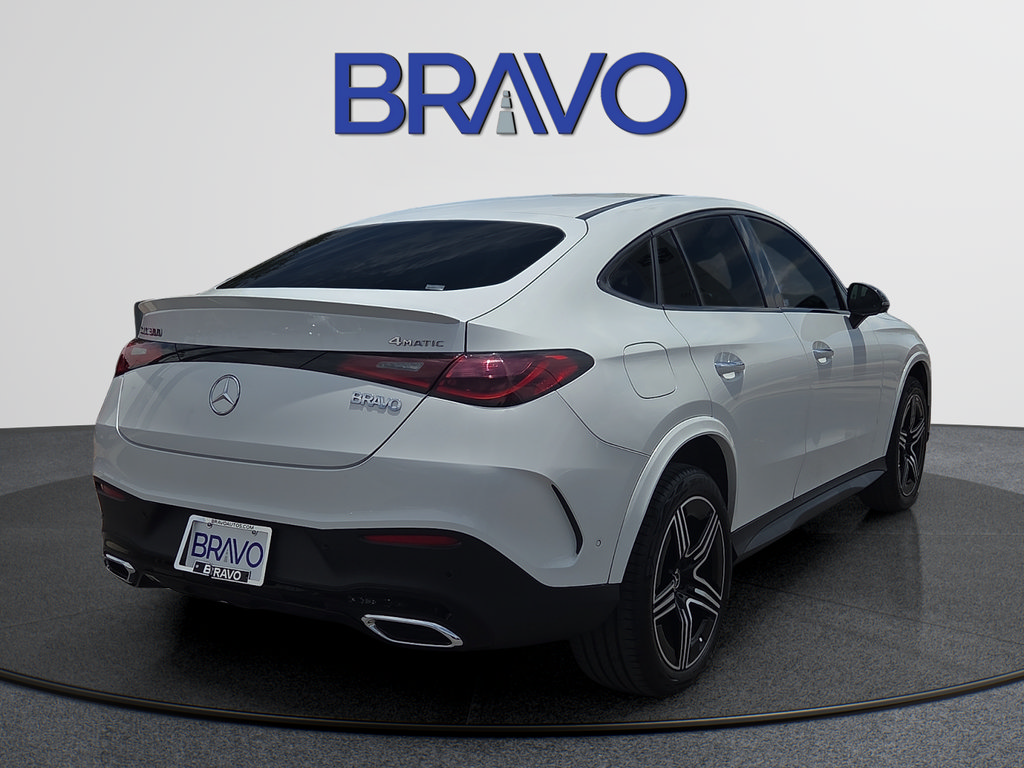 Used 2024 Mercedes-Benz GLC 300 4MATIC image 4