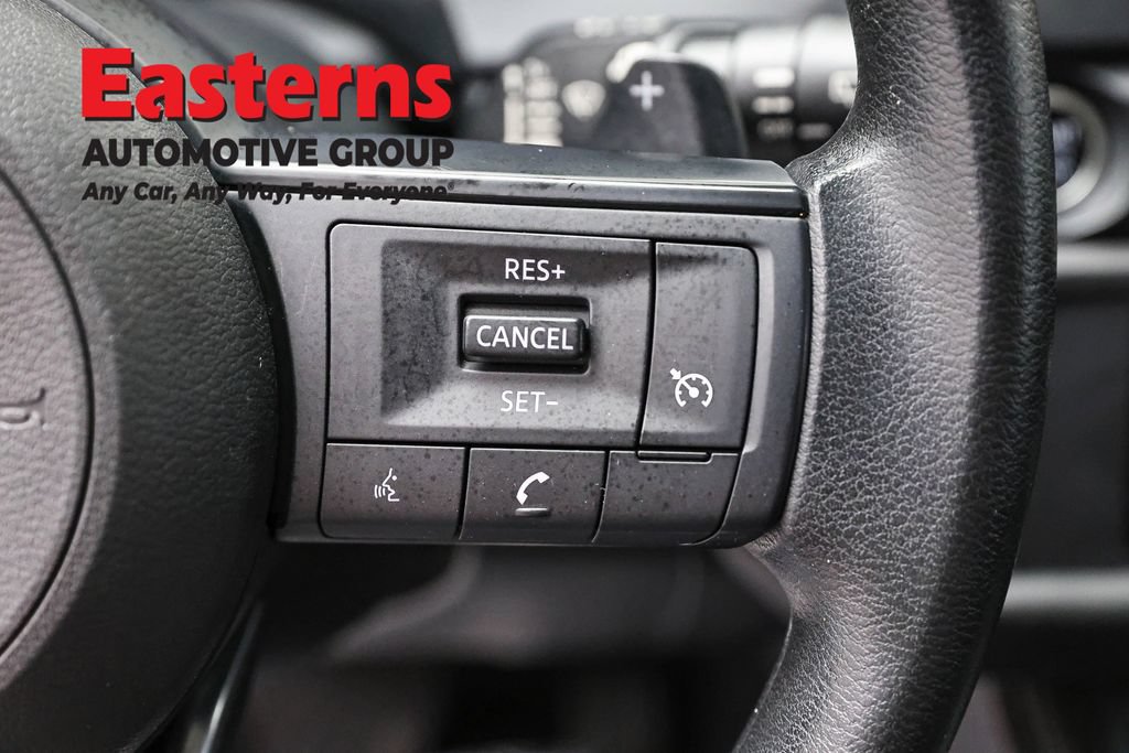 Used 2023 Nissan Pathfinder S AWD/4WD image 17