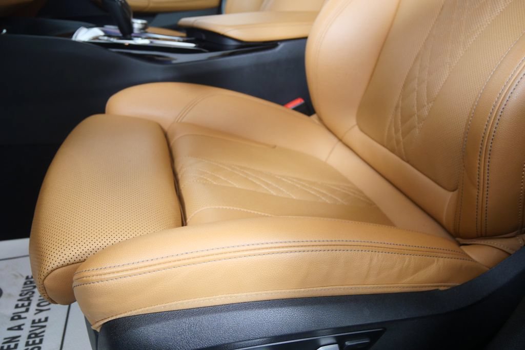 Certified 2023 BMW 530i xDrive w/ Premium Package AWD/4WD image 9