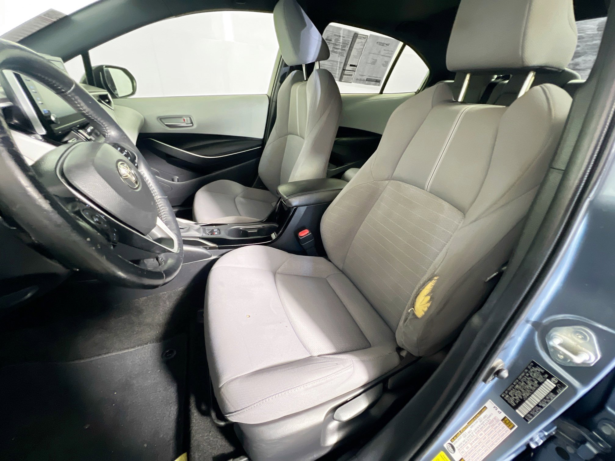 Used 2020 Toyota Corolla SE w/ SE Premium Package FWD image 14