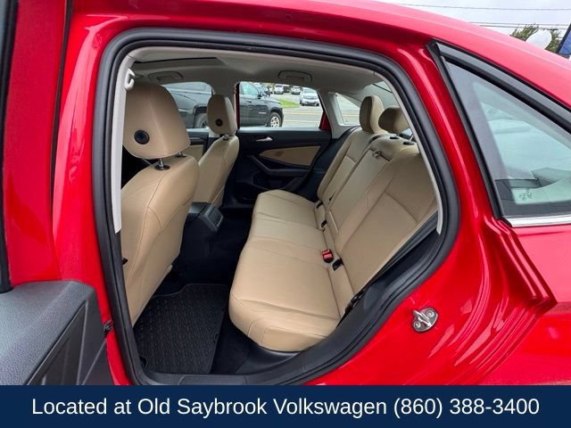 Used 2019 Volkswagen Jetta SEL w/ Cold Weather Package FWD image 9