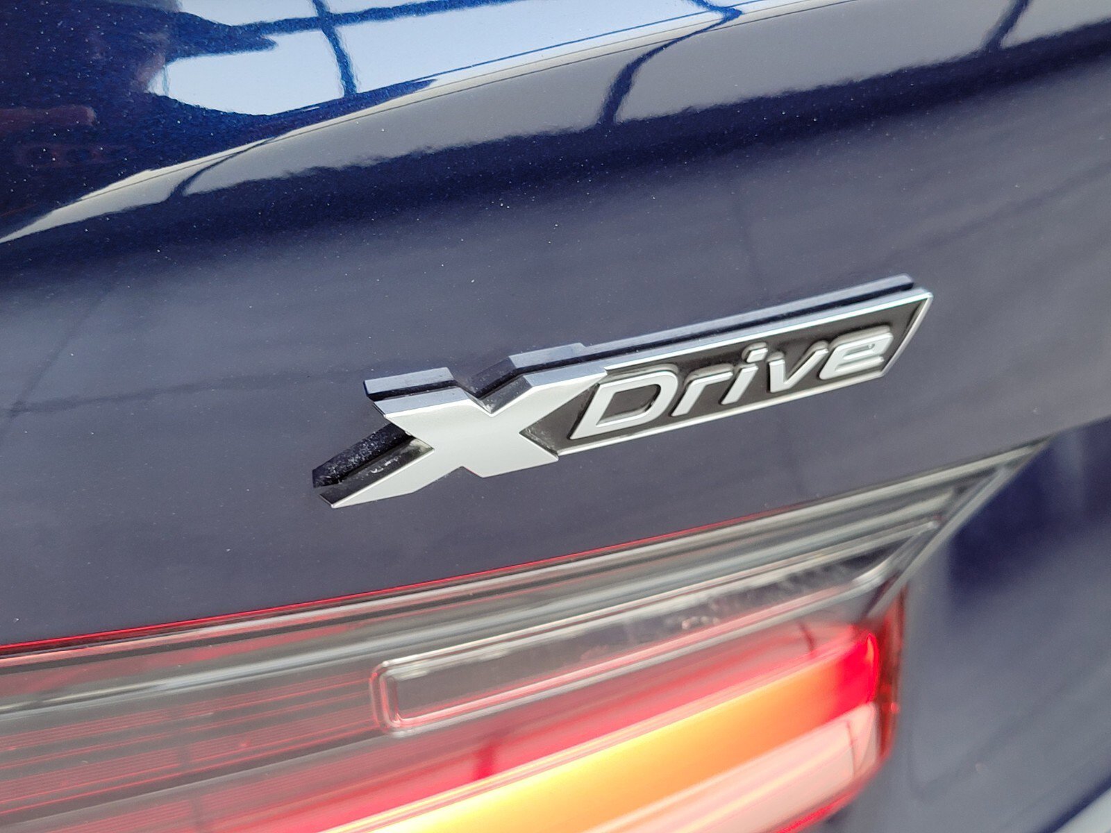 Used 2025 BMW M3 Competition w/ Executive Package image 5