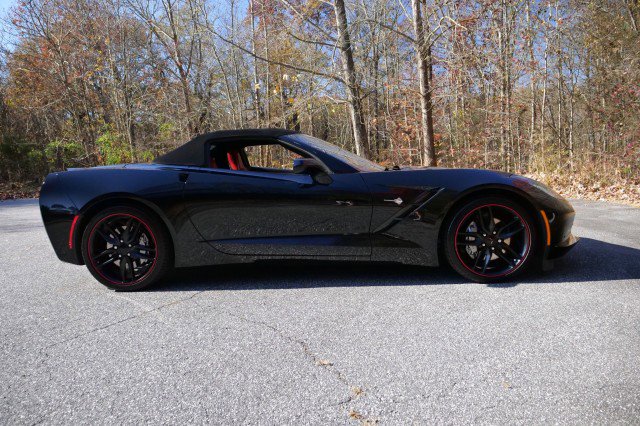 Used 2019 Chevrolet Corvette Stingray Convertible w/ 1LT image 31