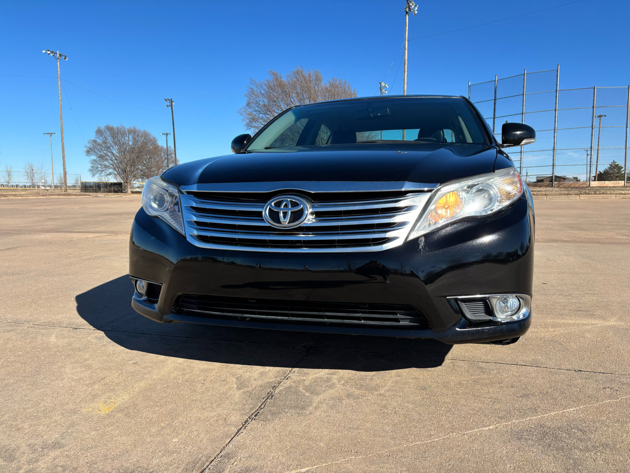 Used 2012 Toyota Avalon image 4