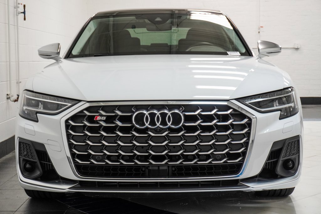 Used 2023 Audi S8 image 12