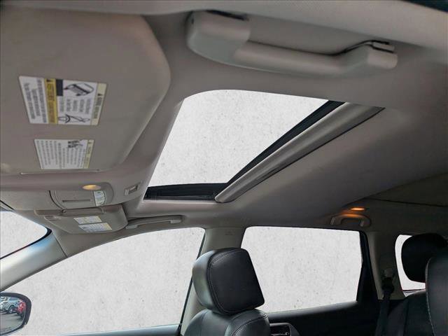 Used 2013 Nissan Pathfinder Platinum w/ Platinum Premium Pkg FWD image 13