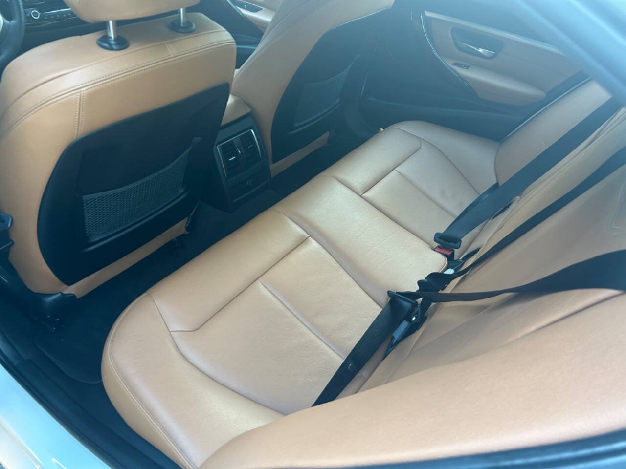 Used 2018 BMW 330i xDrive Sedan w/ Premium Package AWD/4WD image 7