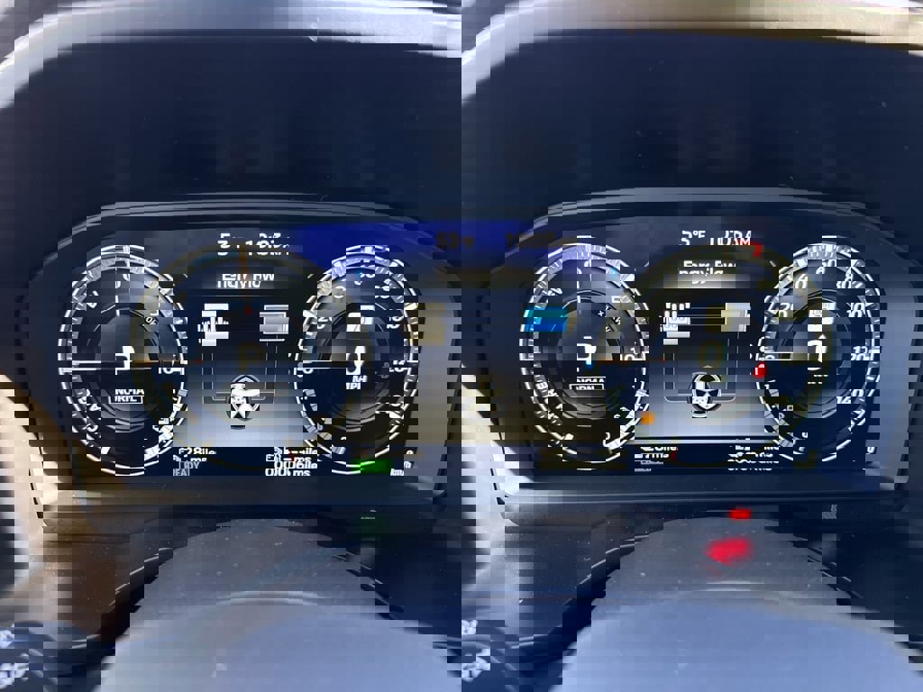 New 2025 Mitsubishi Outlander SE image 14