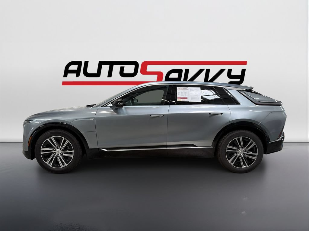 Used 2025 Cadillac Lyriq Luxury RWD image 8