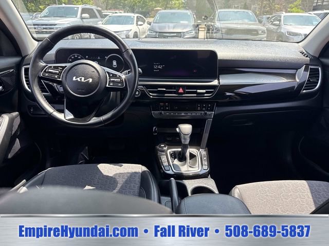 Used 2024 Kia Seltos S AWD/4WD image 14