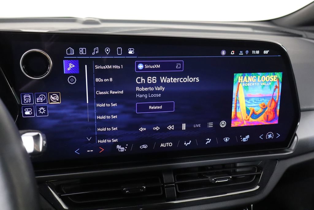 Used 2024 Chevrolet Equinox EV RS image 34