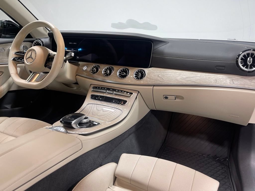 Used 2023 Mercedes-Benz E 450 4MATIC Cabriolet image 28