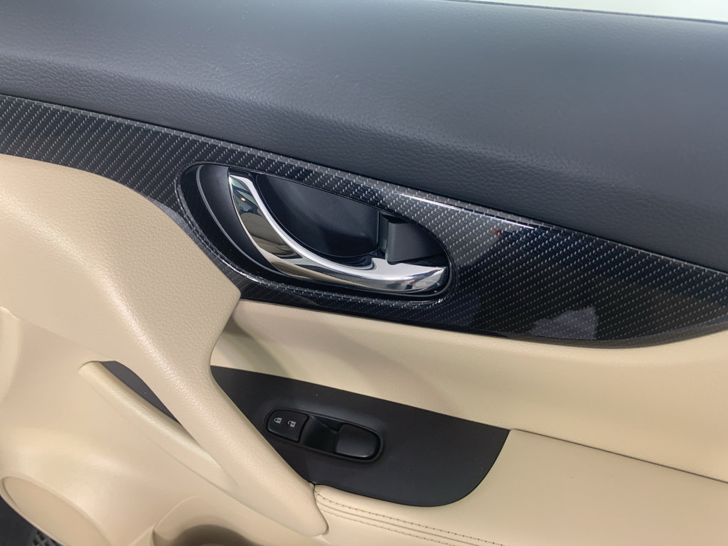 Used 2018 Nissan Rogue SL w/ Premium Package FWD image 40