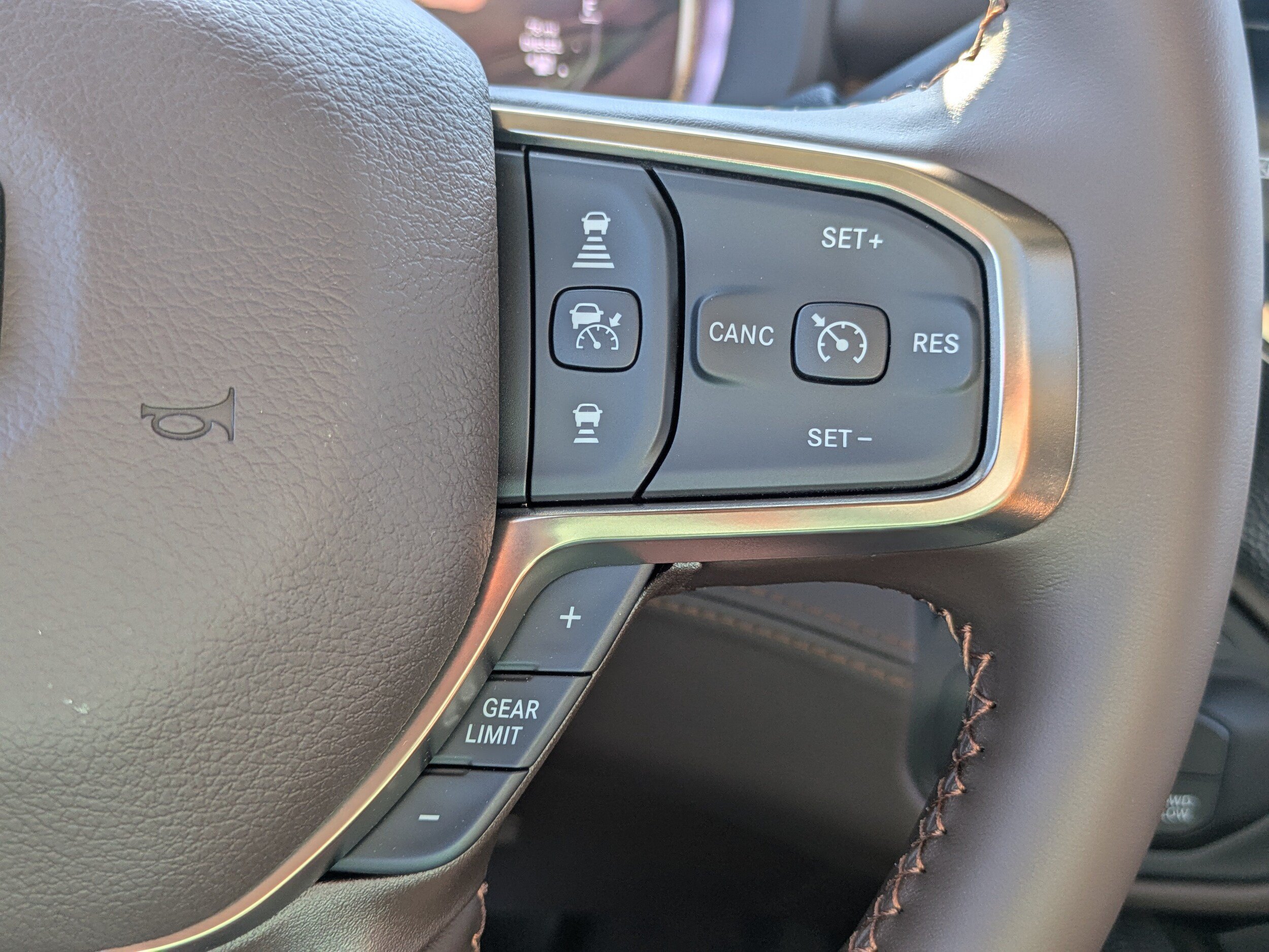 New 2027 RAM 2500 Limited AWD/4WD image 17