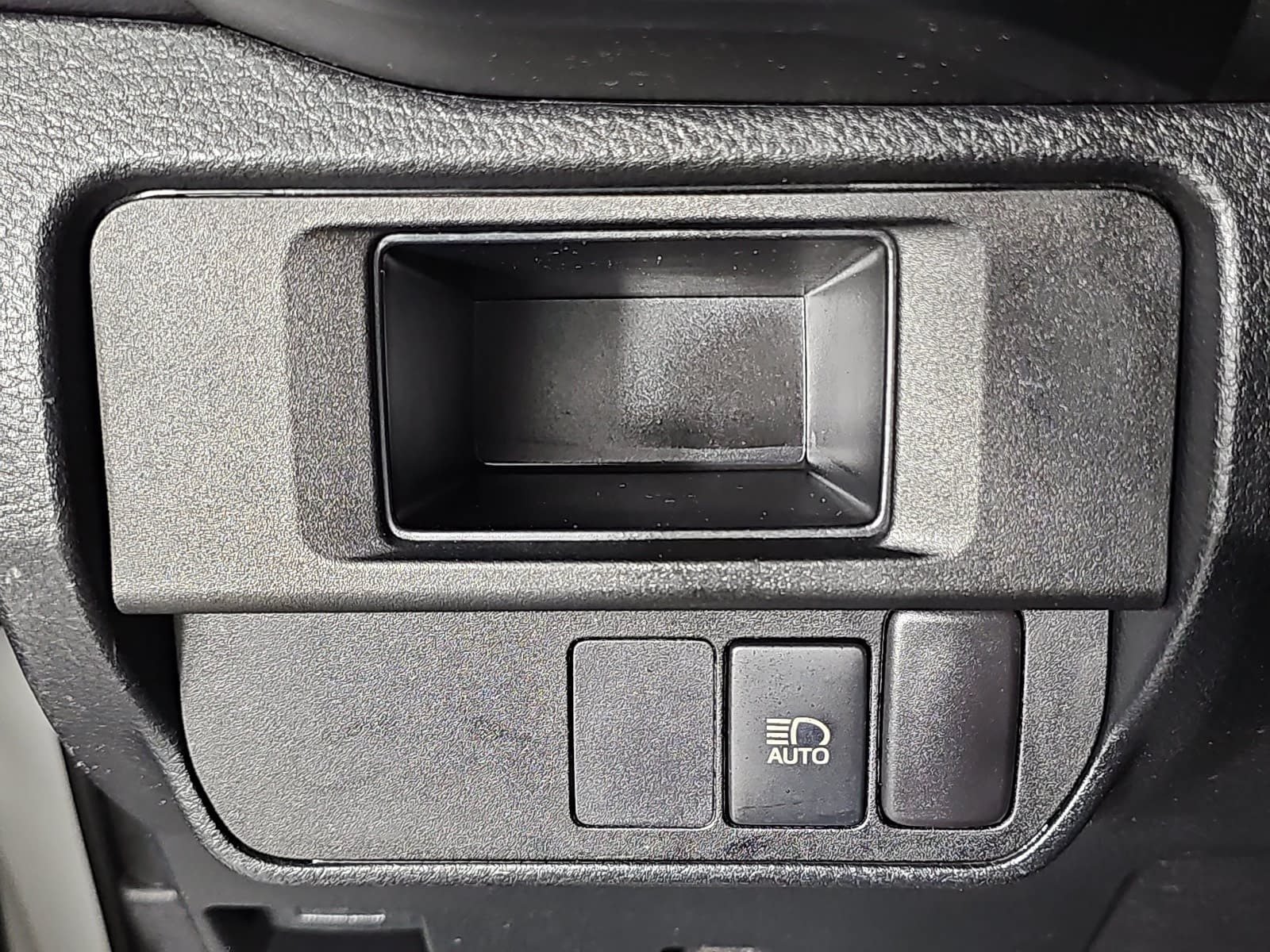 Used 2019 Toyota Tacoma SR RWD image 22