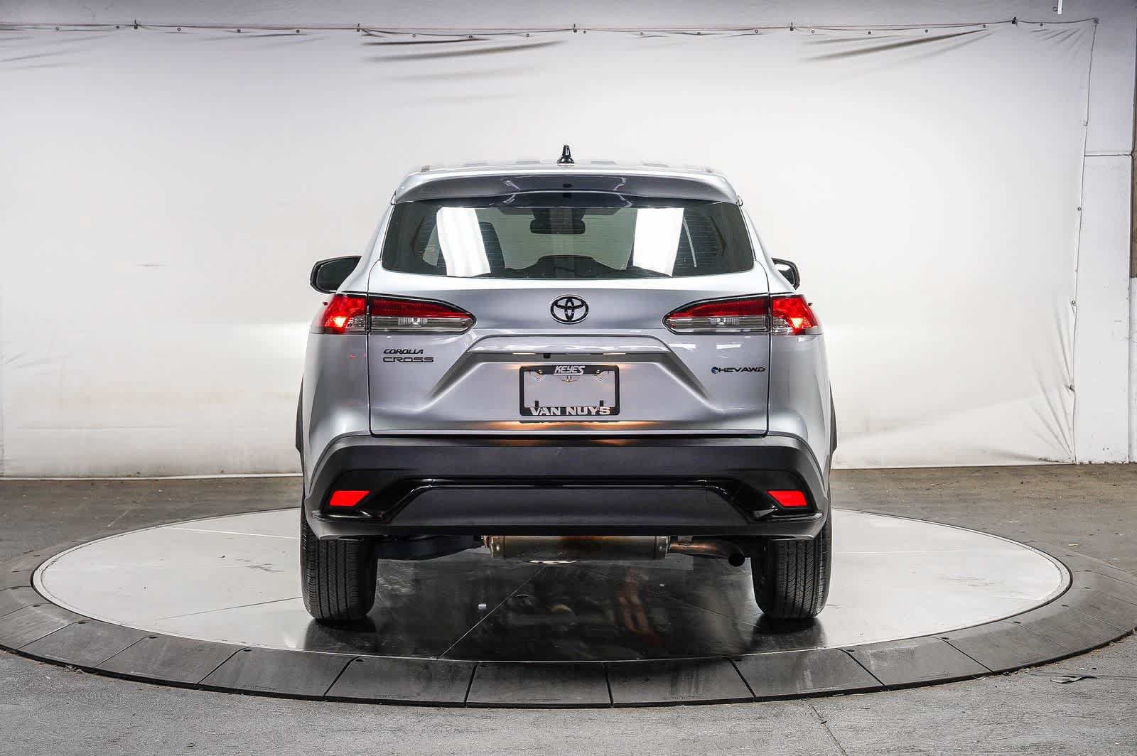 Certified 2025 Toyota Corolla Cross AWD Hybrid image 4