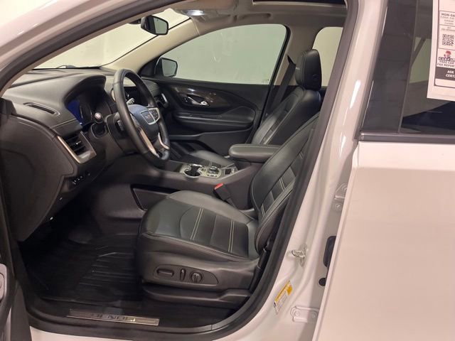Used 2024 GMC Terrain Denali w/ Denali Premium Package image 18