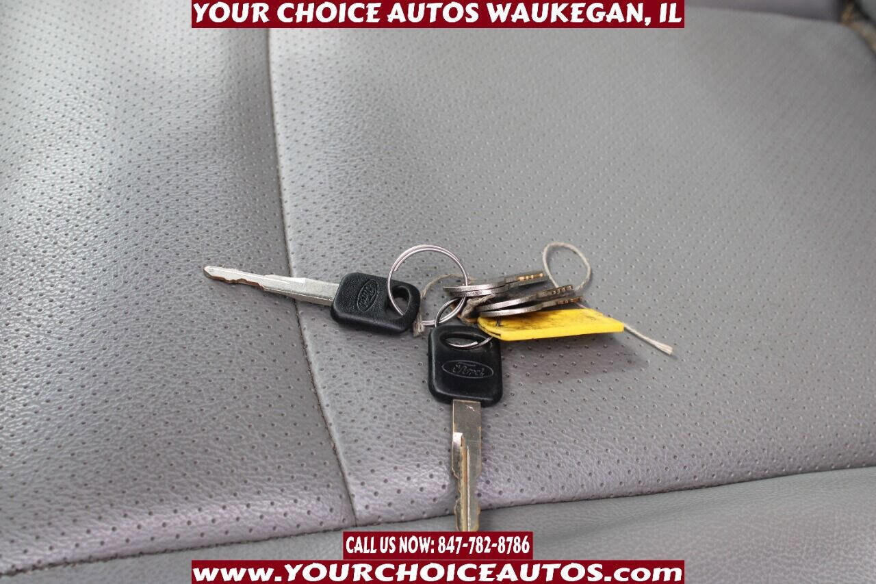 Used 2012 Ford E-450 and Econoline 450 Super Duty image 32