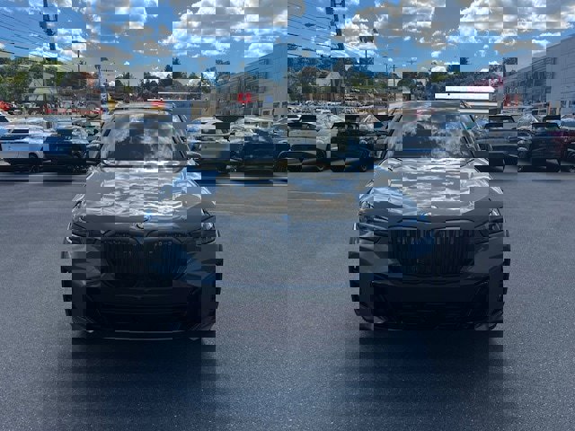New 2026 BMW X5 xDrive40i w/ M Sport Package image 2