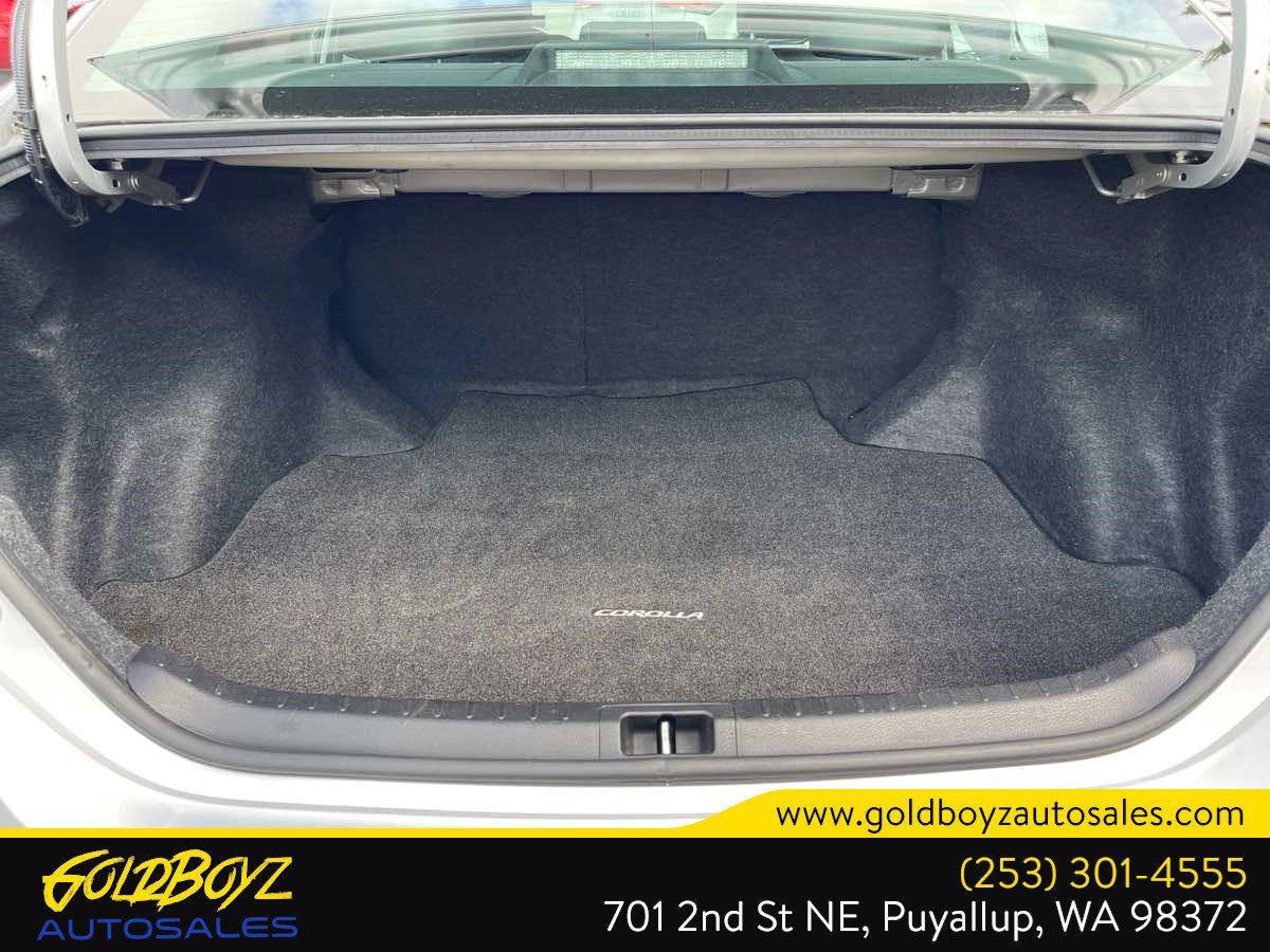 Used 2018 Toyota Corolla XSE w/ Carpet Mat Package (TMS) FWD image 18