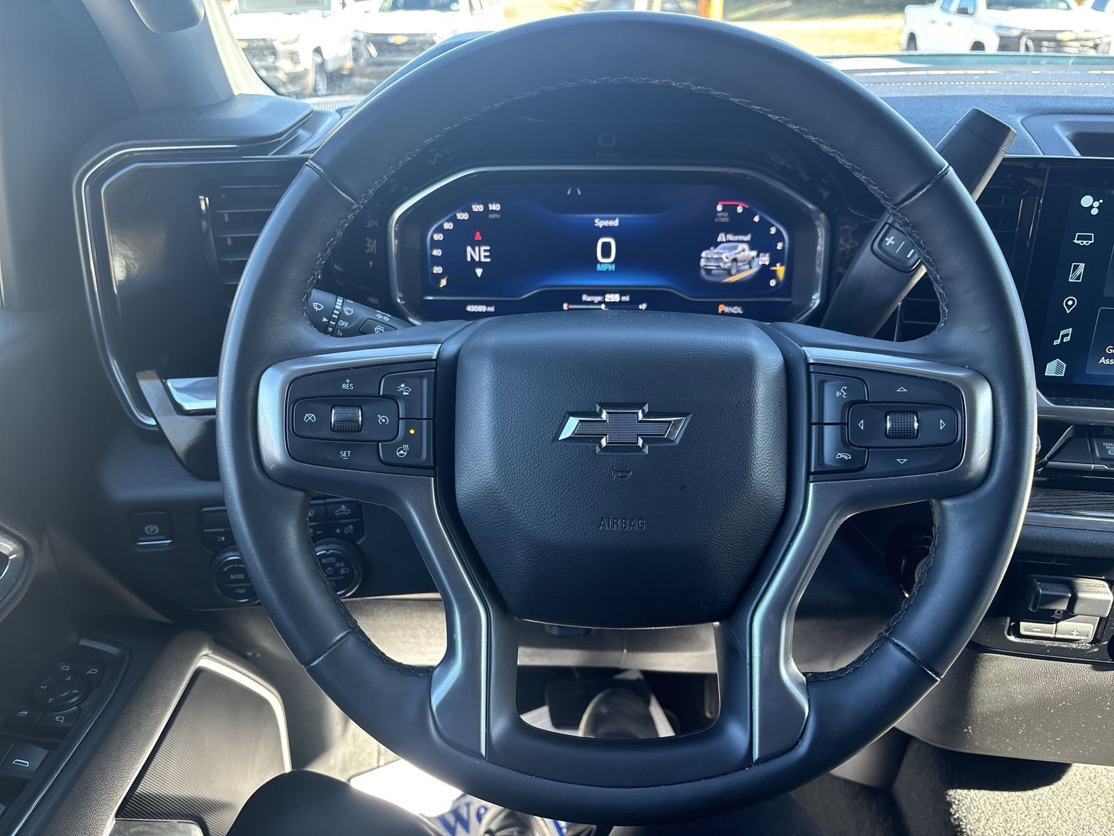 Used 2025 Chevrolet Silverado 2500 LT w/ Trail Boss Package image 17