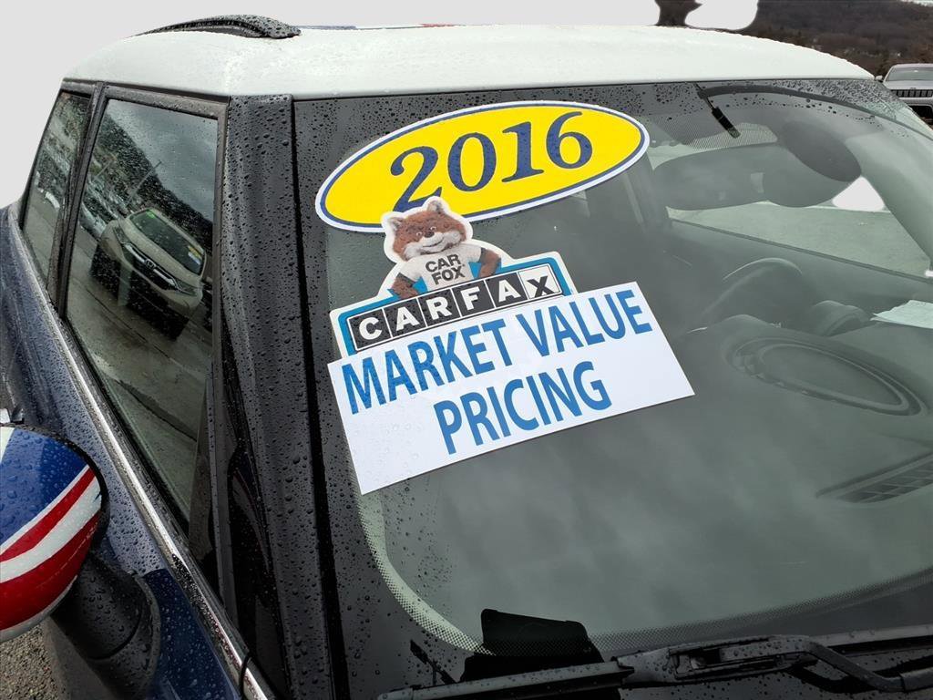 Used 2016 MINI Cooper S image 9