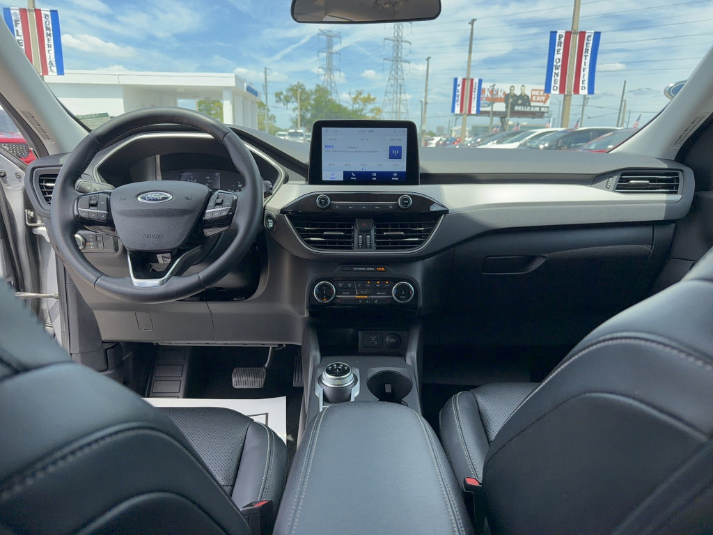Certified 2022 Ford Escape SEL AWD/4WD image 28