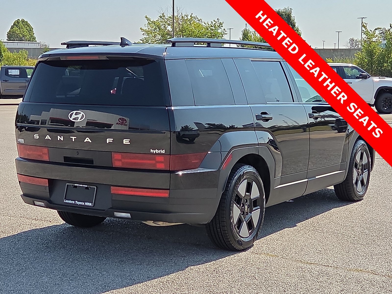 Used 2024 Hyundai Santa Fe SEL FWD image 5