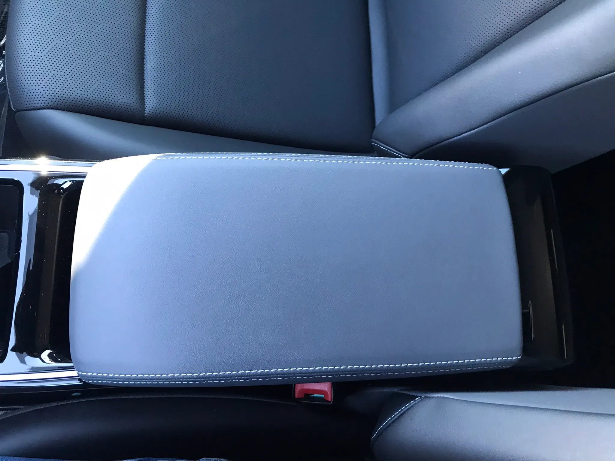 Used 2023 Volkswagen ID.4 Pro S Plus image 32