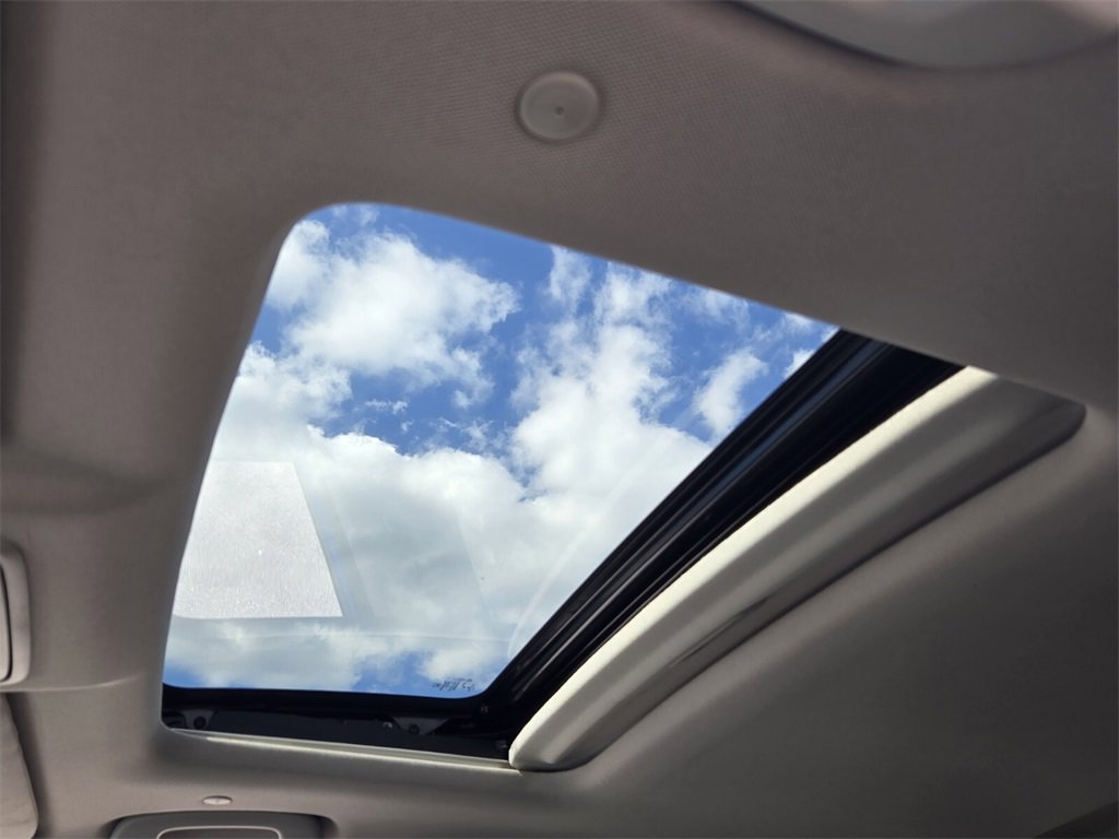 Used 2023 Honda CR-V EX image 21