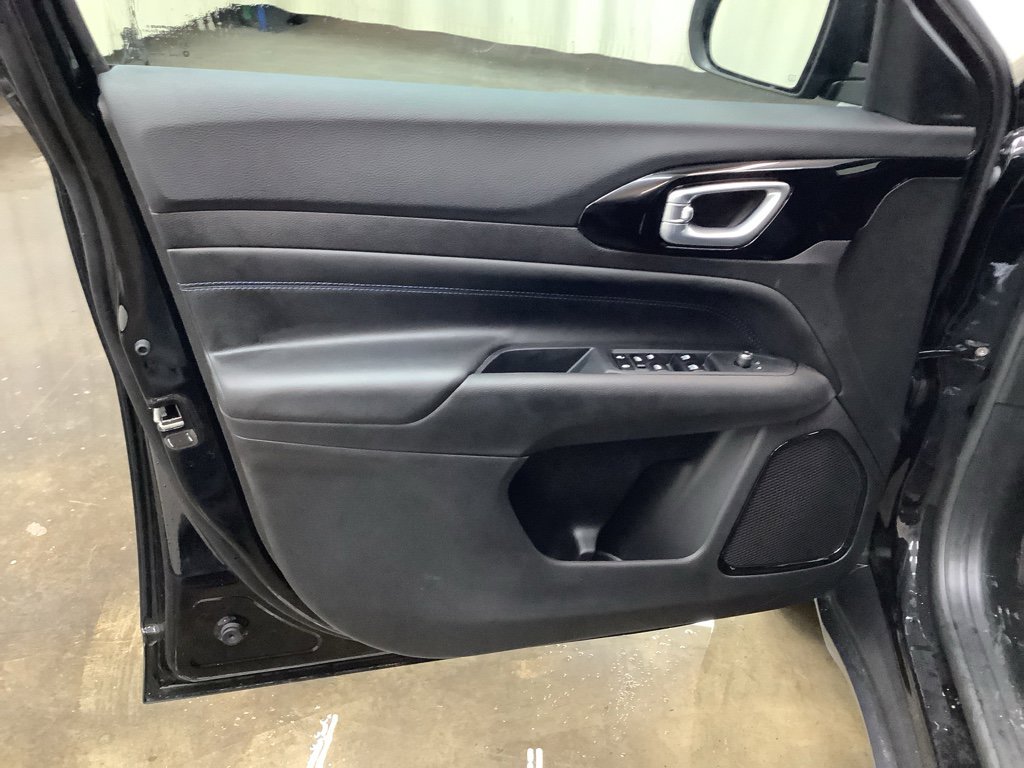 New 2026 Jeep Compass Latitude image 12