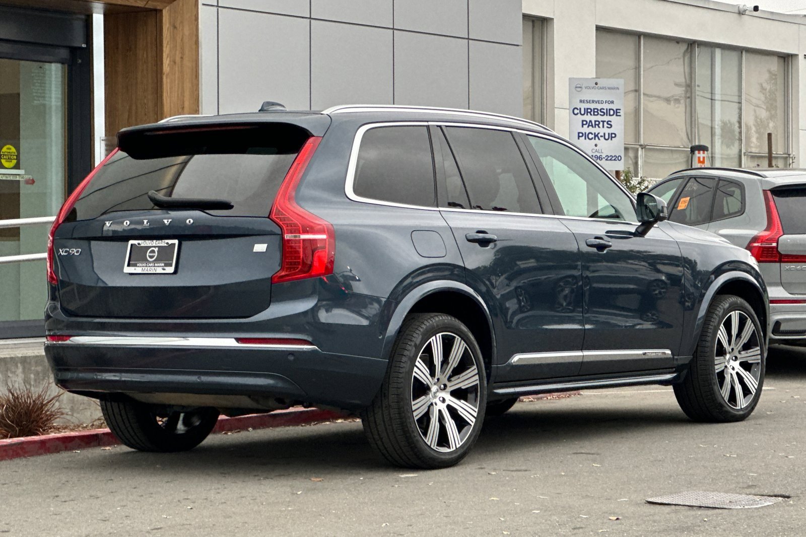 Certified 2023 Volvo XC90 T8 Ultimate image 2