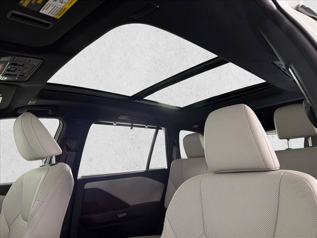 Used 2025 Lexus TX 350 AWD w/ Technology Package image 2