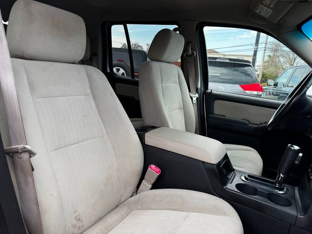 Used 2008 Ford Explorer XLT AWD/4WD image 16