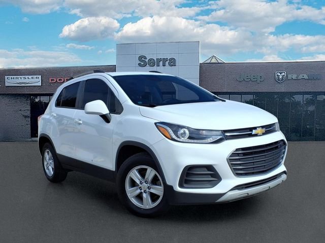 Used 2021 Chevrolet Trax LT w/ LT Convenience Package image 1