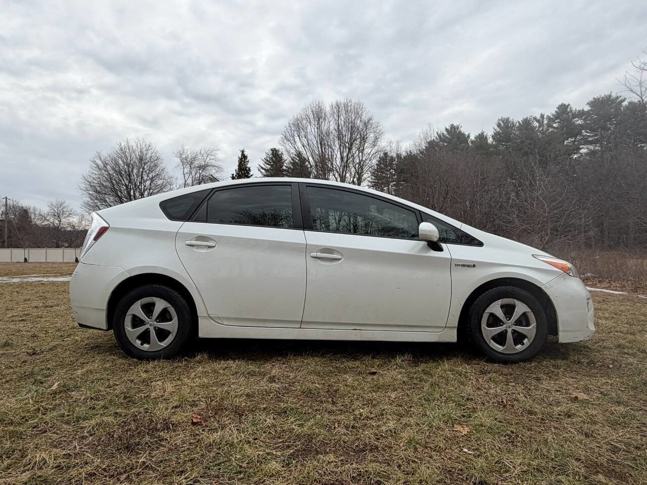 Used 2014 Toyota Prius Four w/ Solar Roof Package FWD image 7
