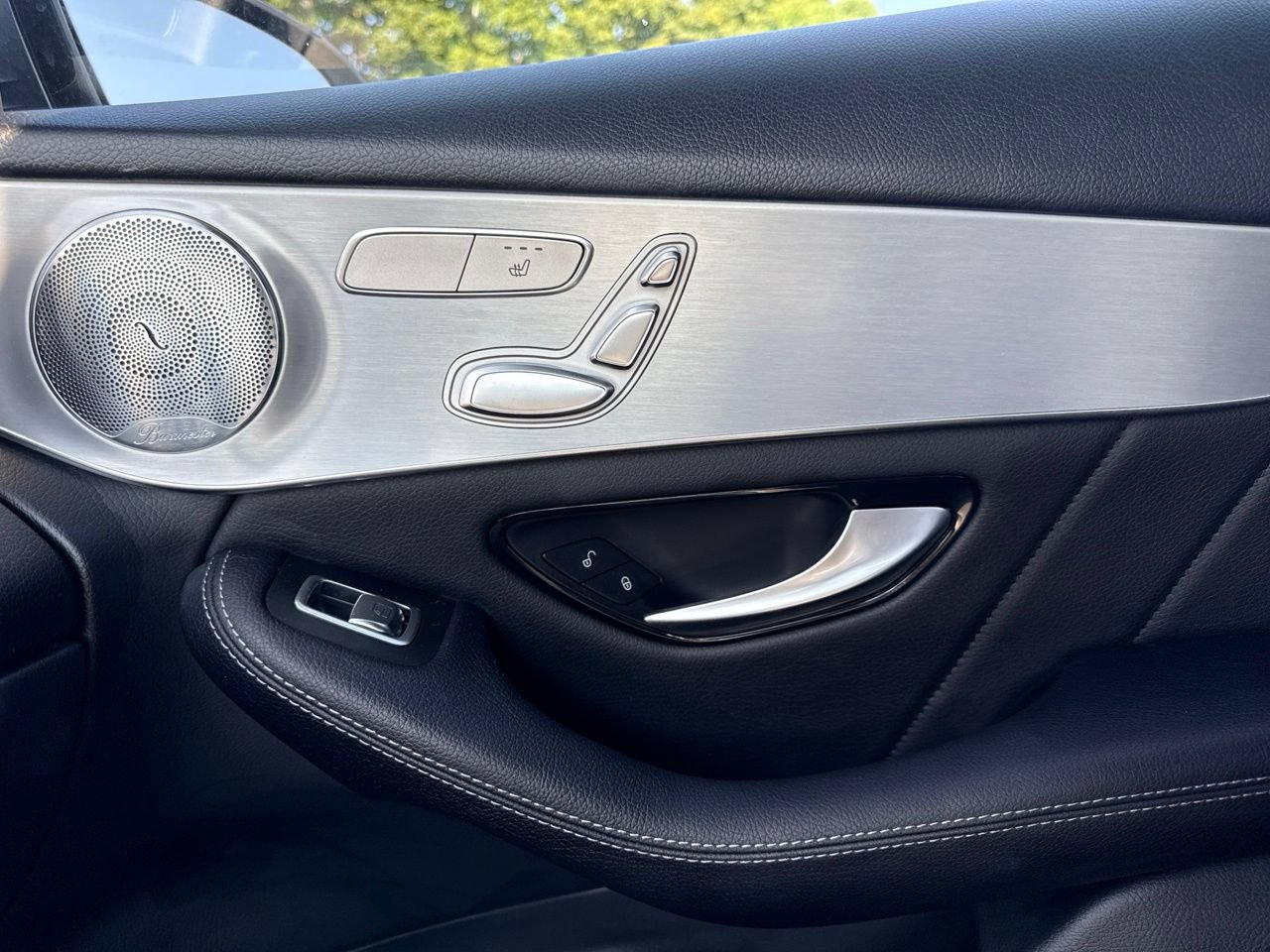 Used 2019 Mercedes-Benz GLC 300 4MATIC image 25