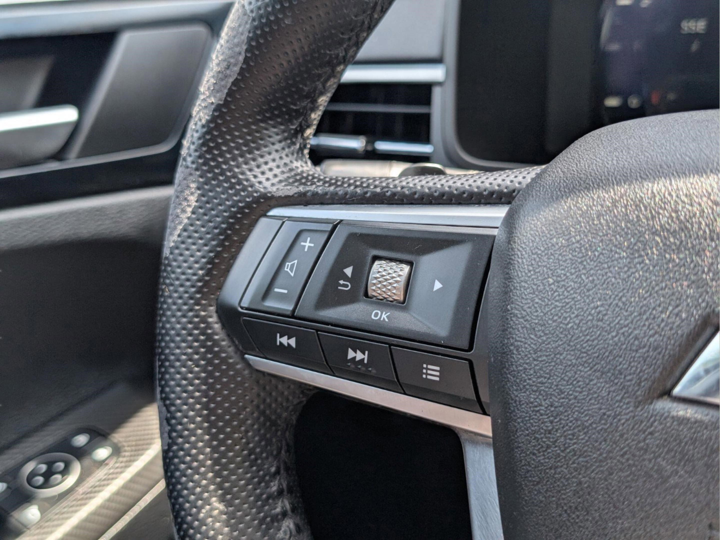 Used 2022 Mitsubishi Outlander SE AWD/4WD image 44