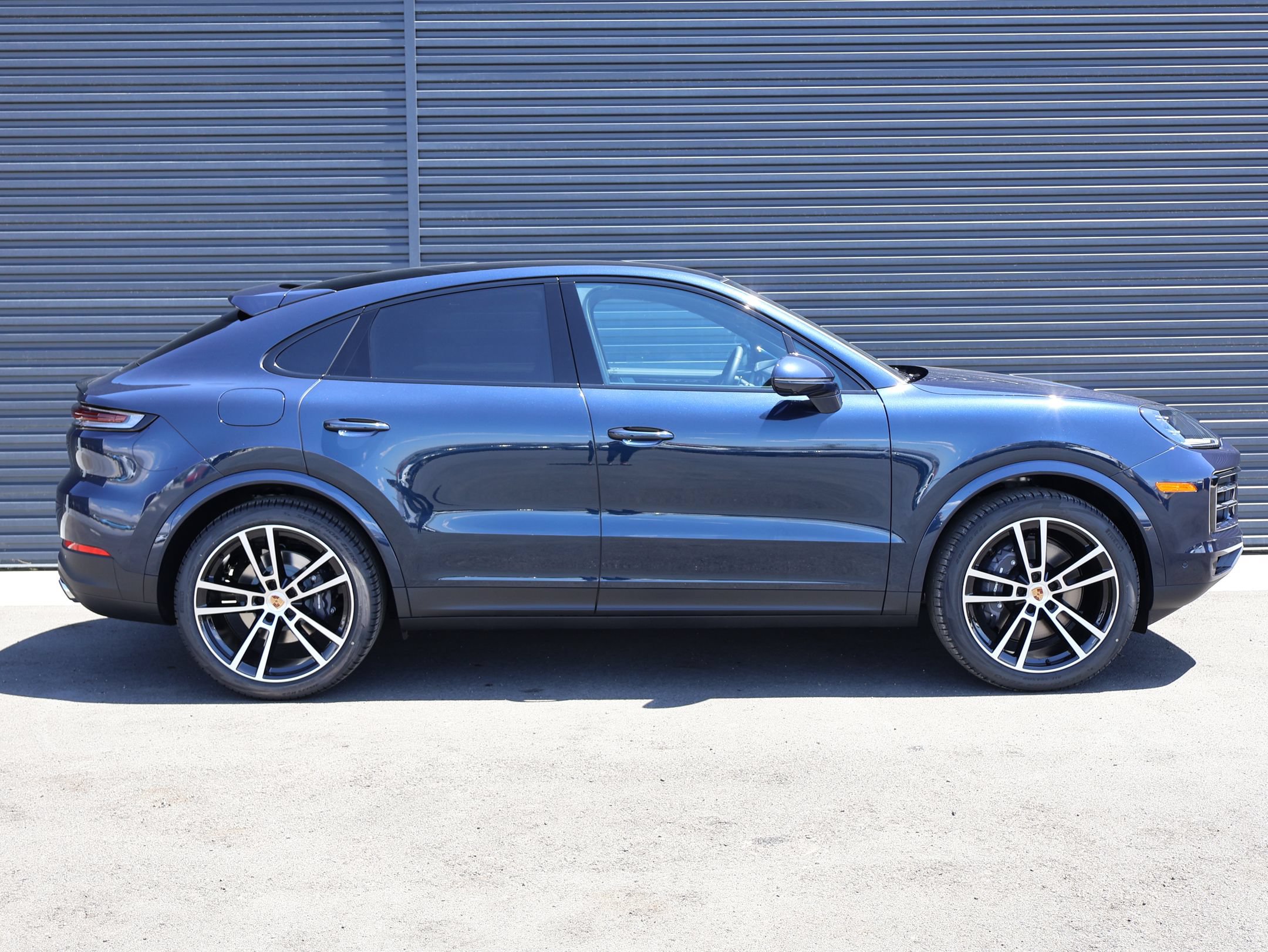 New 2026 Porsche Cayenne Coupe AWD/4WD image 8