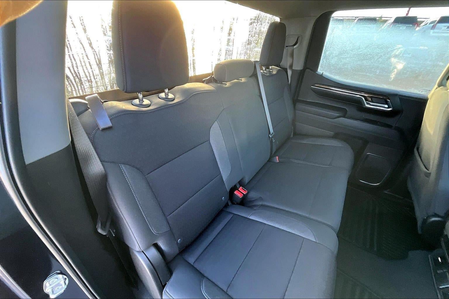 Used 2024 Chevrolet Silverado 1500 LT AWD/4WD image 21
