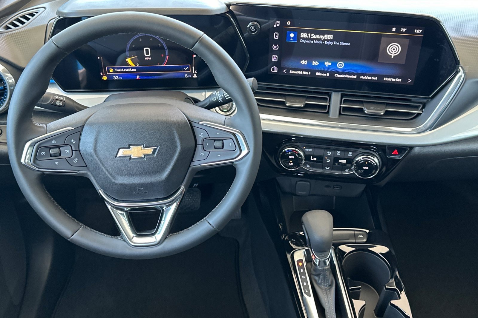 New 2025 Chevrolet Trax LT w/ Driver Confidence Package image 14