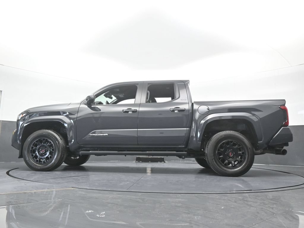 Used 2024 Toyota Tacoma SR5 w/ SR5 Upgrade Package RWD image 59