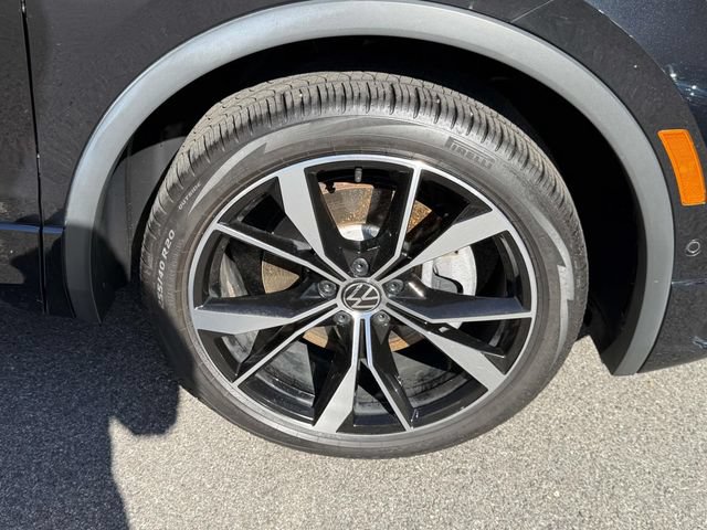 Certified 2023 Volkswagen Tiguan SEL R-Line AWD/4WD image 9