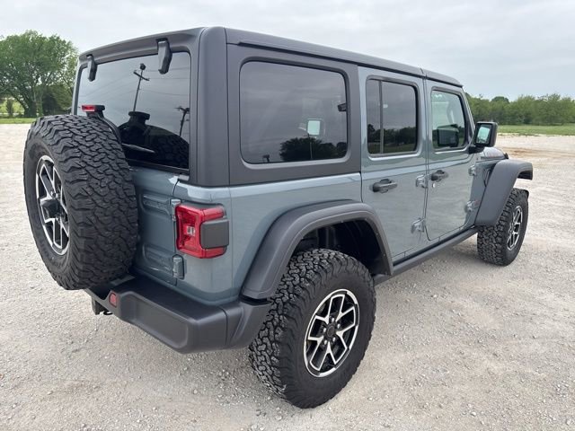 Used 2025 Jeep Wrangler Unlimited Rubicon AWD/4WD image 6