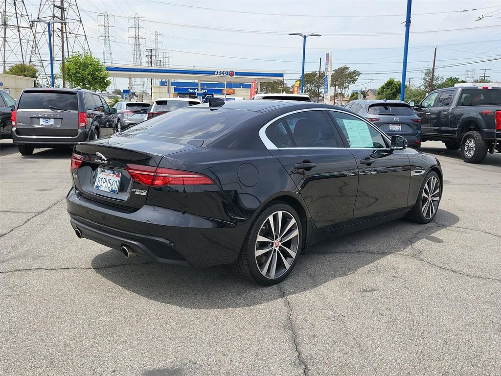 Used 2020 Jaguar XE S RWD image 31