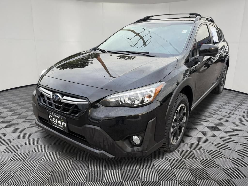 Used 2023 Subaru Crosstrek 2.0i Premium AWD/4WD image 3