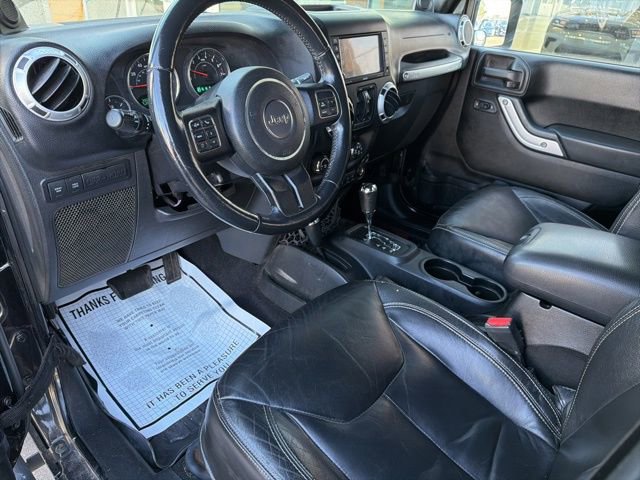 Used 2013 Jeep Wrangler Unlimited Rubicon w/ Connectivity Group AWD/4WD image 22
